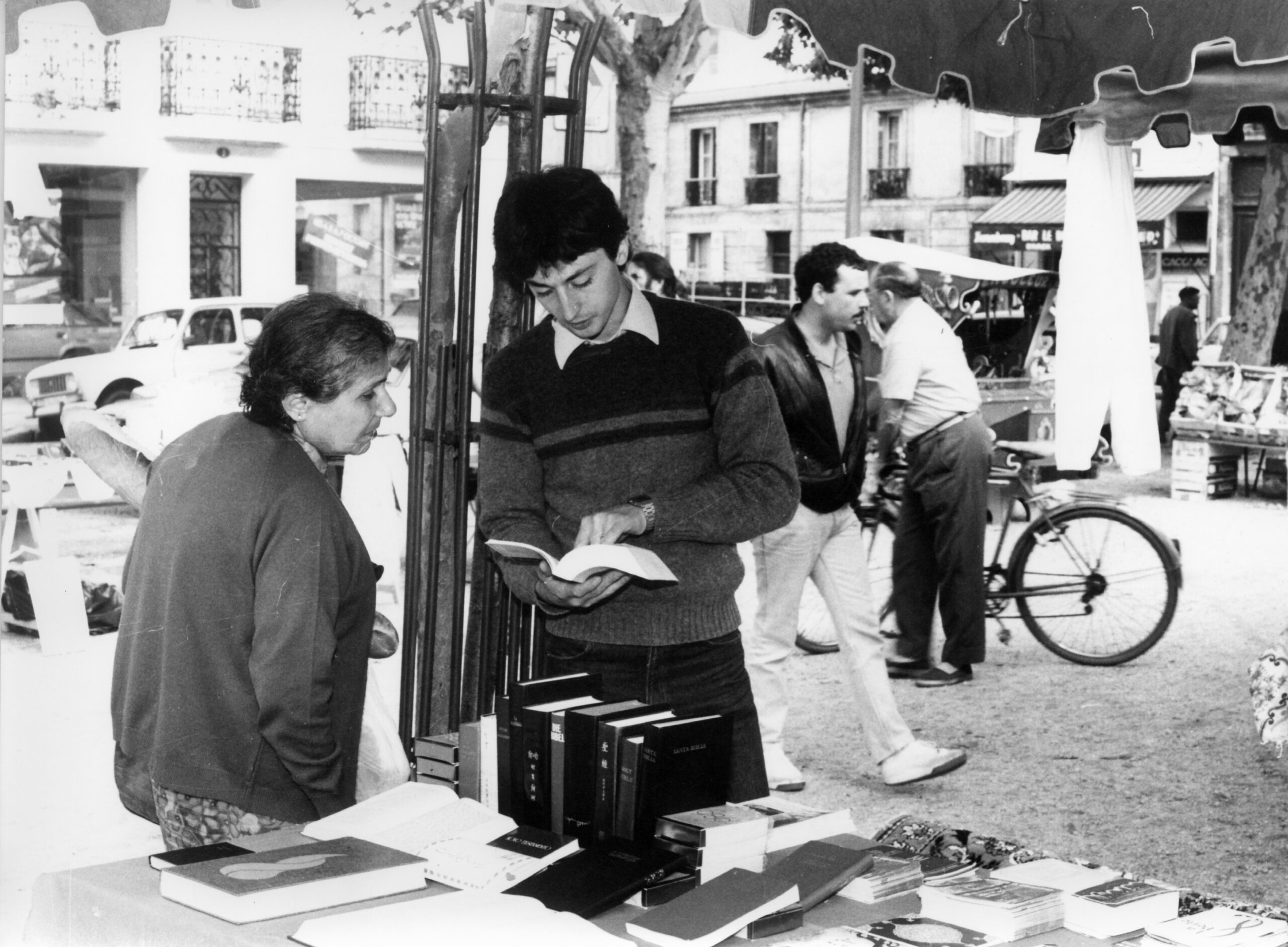 Marché de la place Calixte-Camelle 